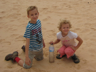 03 Un Peu De Sable De L Oued En Souvenir